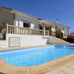 Casa Pinto * Linhares de Cima